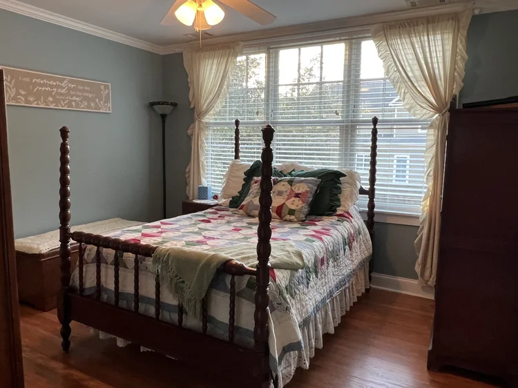 House 15, photo 9 of 24