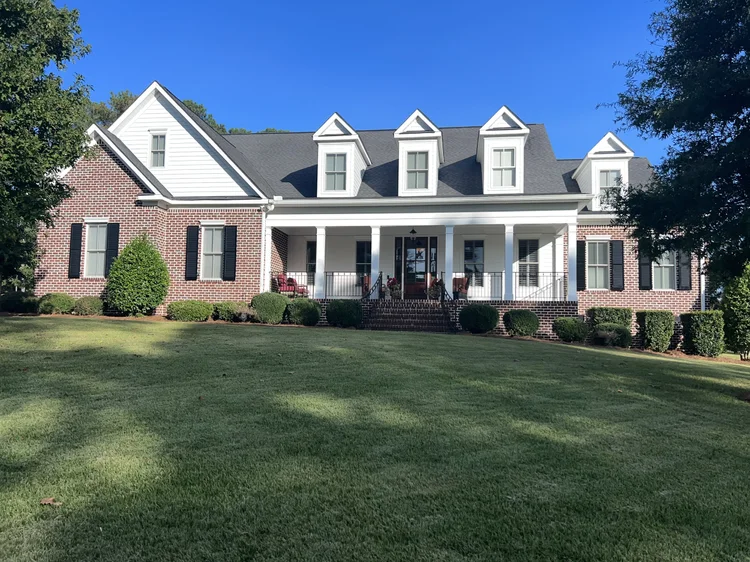 House 30, photo 1 of 28