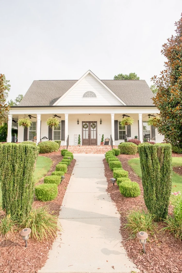 House 11, photo 1 of 15