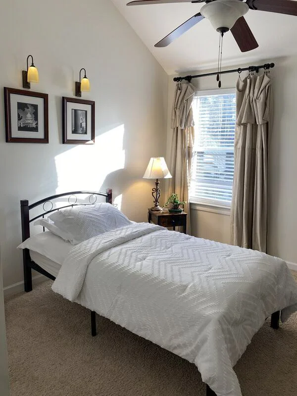 House 19, photo 4 of 11