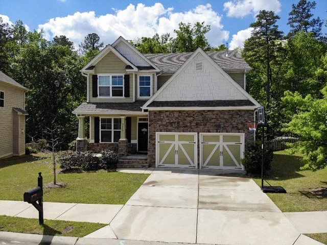 House 19, photo 1 of 11