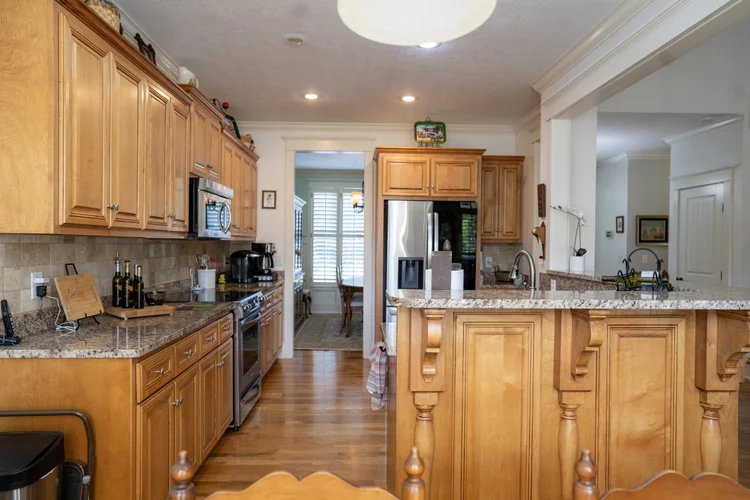 House 14, photo 4 of 14