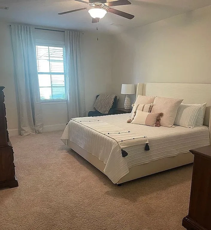 House 28, photo 2 of 13