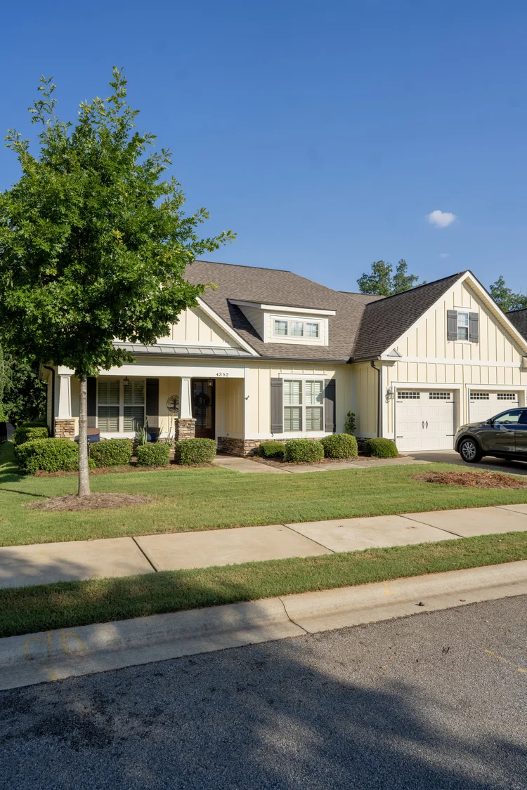 House 25, photo 1 of 13